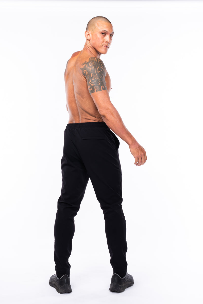 men's limitless jogger - black