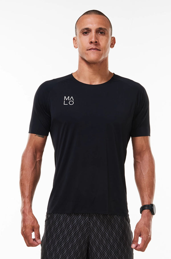 Men's Edge Performance Tee. Seamless back t-shirt. Short sleeve workout shirt.